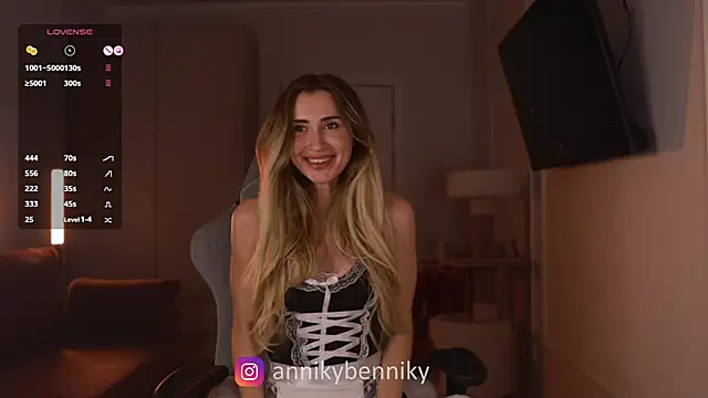 Snapshot of Coconutkittyy chatting on March 2025 05:45:01 PM Coconutkittyy online show from March 2025 05:45:01 PM