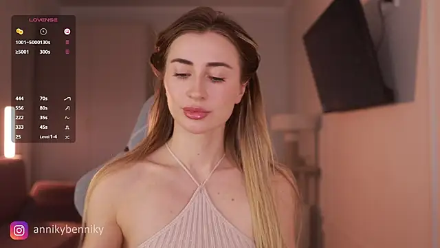 Snapshot of Coconutkittyy chatting on March 2025 02:54:01 PM Coconutkittyy online show from March 2025 02:54:01 PM