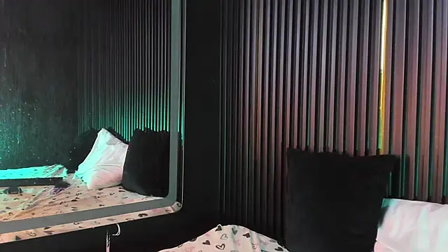 Snapshot of AndyBlake_ chatting on January 2025 05:35:01 AM AndyBlake online show from January 2025 05:35:01 AM