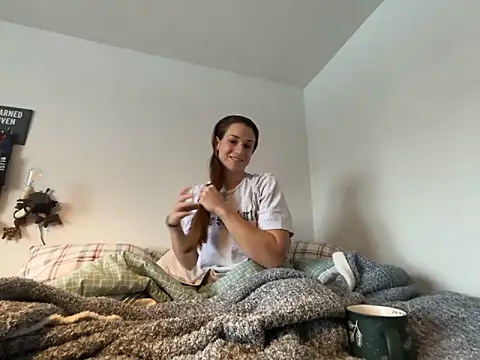 MissSwitch online show from December 2024 01:18:02 PM