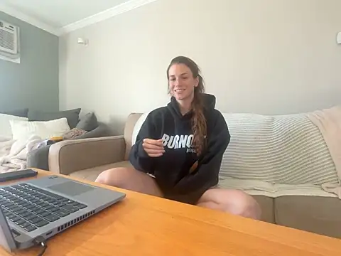 MissSwitch online show from September 2025 12:43:02 PM