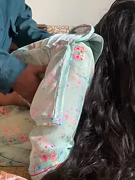 HotRiyacpl online show from December 2025 10:12:01 AM