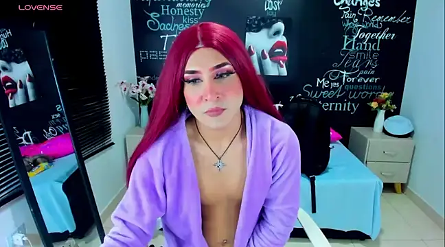 DarianaGia online show from December 2024 09:24:01 AM