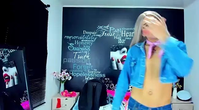 DarianaGia online show from December 2024 09:08:02 AM