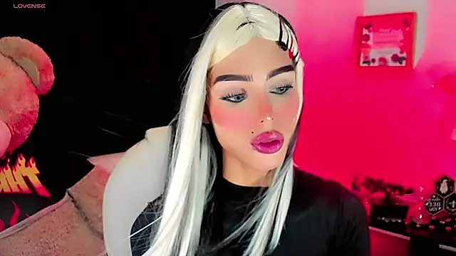 dollswit01 online show from January 2025 12:48:02 AM