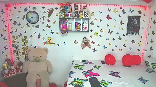 Snapshot of marianaoficial249701 chatting on February 2025 02:22:02 PM marianaoficial249701 online show from February 2025 02:22:02 PM