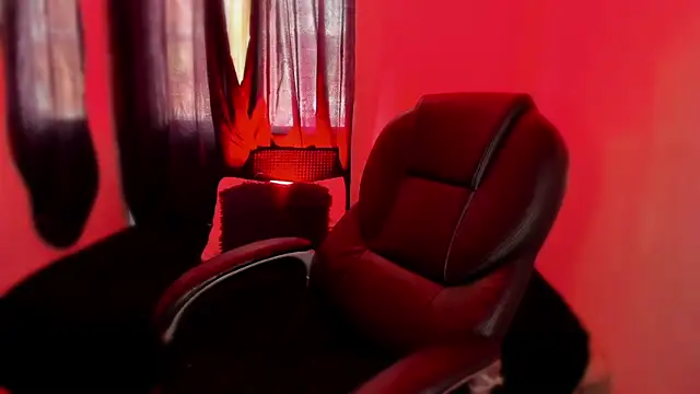 Snapshot of isabelithaa chatting on May 2026 02:55:02 PM isabelithaa online show from May 2026 02:55:02 PM