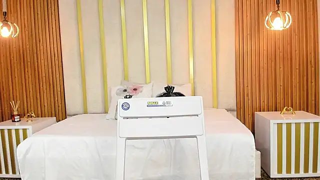 love mommy online show from February 2025 02:17:02 AM