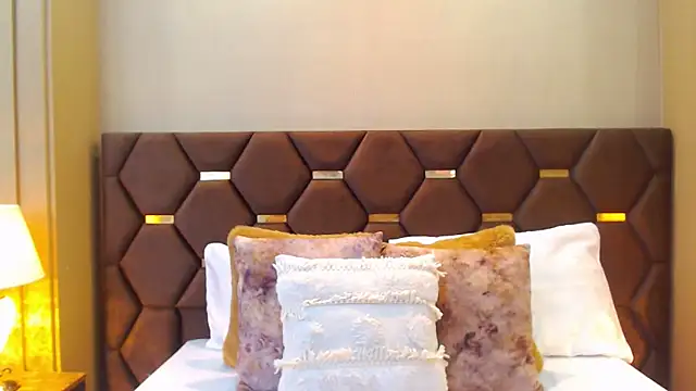 DevonPiers online show from December 2024 04:05:02 PM