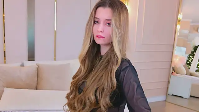 MarybethSnow online show from December 2025 09:31:02 PM