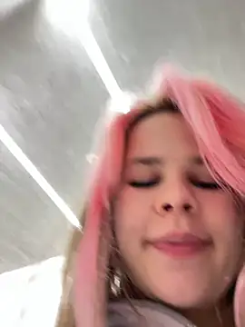 SuzieMurray online show from January 2025 11:17:01 AM