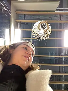 SuzieMurray online show from February 2025 08:50:01 AM