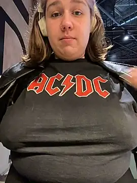 SuzieMurray online show from February 2025 11:25:01 AM