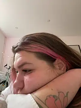 SuzieMurray online show from October 2025 10:24:02 AM