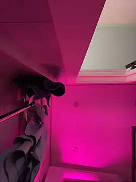 SuzieMurray online show from April 2026 08:20:02 AM