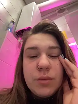 SuzieMurray online show from April 2026 08:19:02 AM