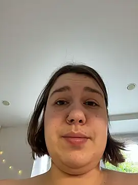 SuzieMurray online show from June 2026 08:20:01 AM