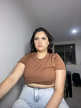 kimberlyhills1 online show from March 2025 03:18:02 AM