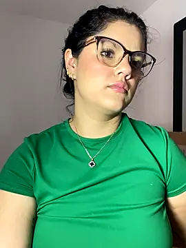 kimberlyhills1 online show from October 2025 07:36:02 PM