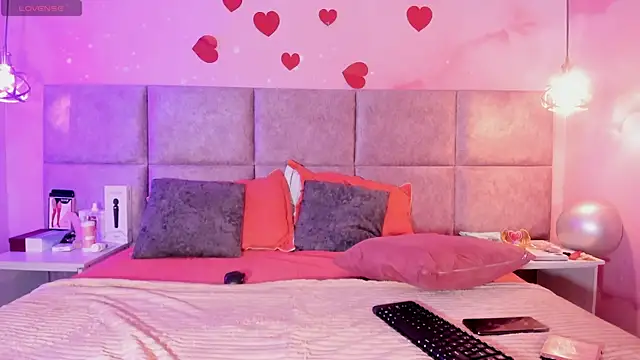 Snapshot of Laurentdupont04 chatting on March 2025 03:17:01 AM Laurentdupont04 online show from March 2025 03:17:01 AM