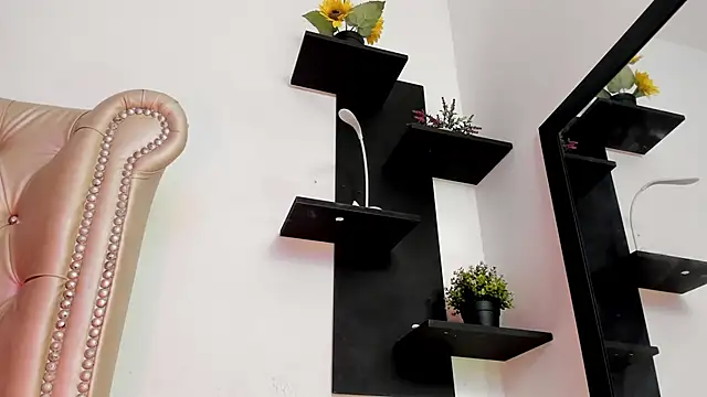 Snapshot of AlexaFoxy18 chatting on December 2024 09:36:02 AM AlexaFoxy18 online show from December 2024 09:36:02 AM