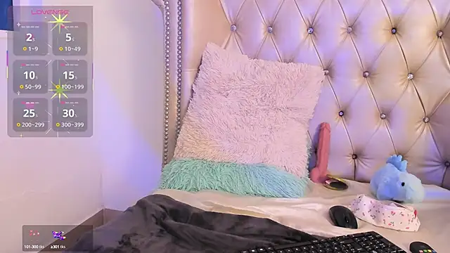 Snapshot of AlexaFoxy18 chatting on February 2025 05:18:02 PM AlexaFoxy18 online show from February 2025 05:18:02 PM