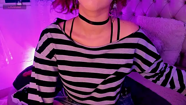 Snapshot of AlexaFoxy18 chatting on March 2025 04:46:01 AM AlexaFoxy18 online show from March 2025 04:46:01 AM