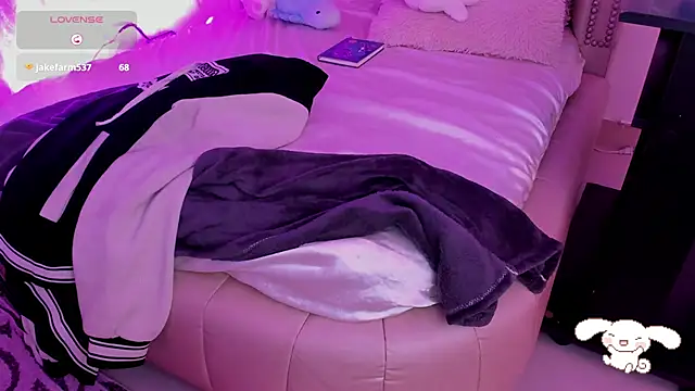 Snapshot of AlexaFoxy18 chatting on March 2025 07:51:01 AM AlexaFoxy18 online show from March 2025 07:51:01 AM