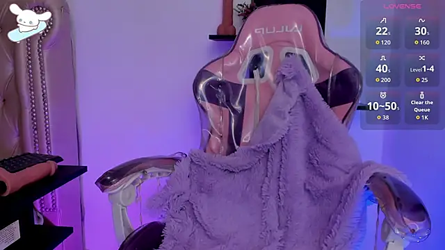 Snapshot of AlexaFoxy18 chatting on October 2025 06:33:01 AM AlexaFoxy18 online show from October 2025 06:33:01 AM