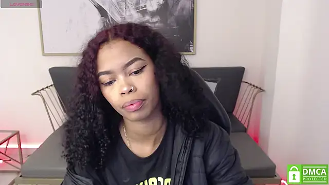 Shenna brunette  online show from December 2024 01:03:02 PM