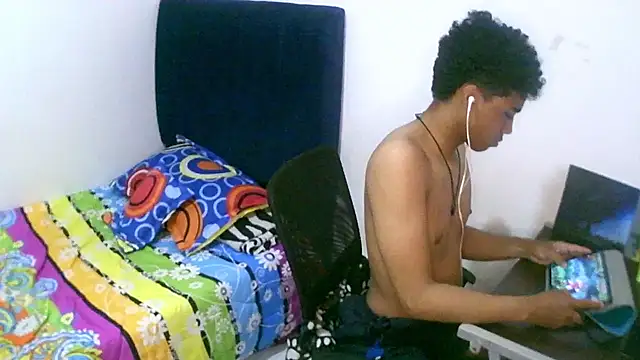 sexy diamante  online show from September 2025 08:19:01 PM