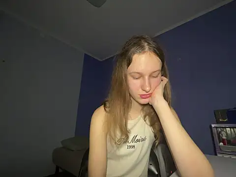 Snapshot of Eva_Angel3 chatting on February 2025 08:34:02 PM Eva Angel3 online show from February 2025 08:34:02 PM