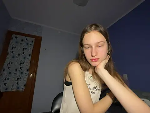 Snapshot of Eva_Angel3 chatting on February 2025 05:29:01 PM Eva Angel3 online show from February 2025 05:29:01 PM