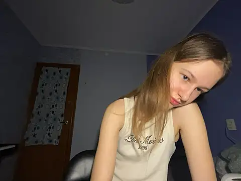 Snapshot of Eva_Angel3 chatting on February 2025 08:36:01 PM Eva Angel3 online show from February 2025 08:36:01 PM