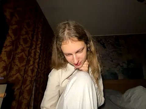 Snapshot of Eva_Angel3 chatting on October 2025 07:35:02 PM Eva Angel3 online show from October 2025 07:35:02 PM