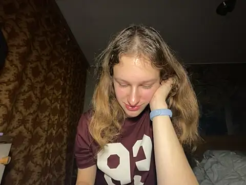 Snapshot of Eva_Angel3 chatting on November 2025 04:52:02 PM Eva Angel3 online show from November 2025 04:52:02 PM