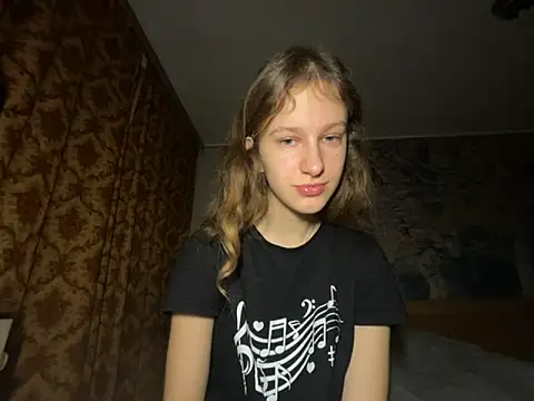 Snapshot of Eva_Angel3 chatting on November 2025 06:11:02 PM Eva Angel3 online show from November 2025 06:11:02 PM