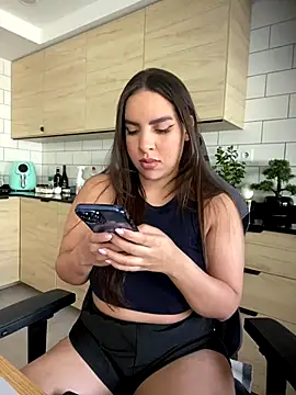 brazilianbbinuk online show from November 2025 02:06:02 PM