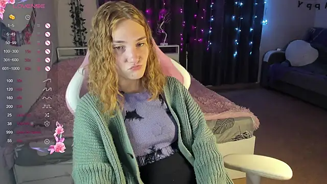 ReddHotPipper online show from December 2024 01:11:02 AM