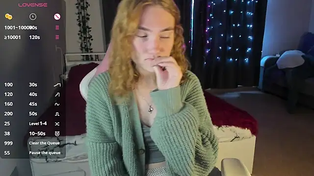 ReddHotPipper online show from March 2025 01:03:02 AM