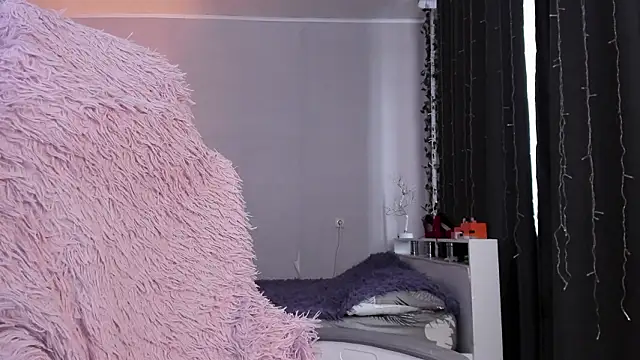 ReddHotPipper online show from March 2026 08:26:33 AM