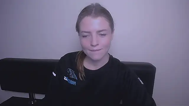 MissOliviaa  online show from December 2024 02:49:02 PM