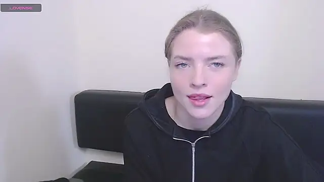 MissOliviaa  online show from December 2024 11:36:02 AM