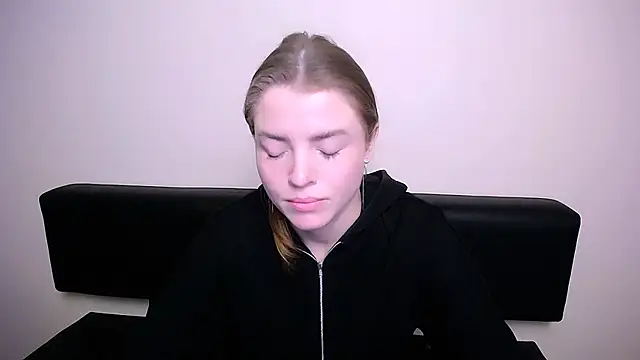 MissOliviaa  online show from January 2025 08:43:01 AM