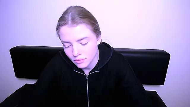 MissOliviaa  online show from January 2025 02:49:02 PM