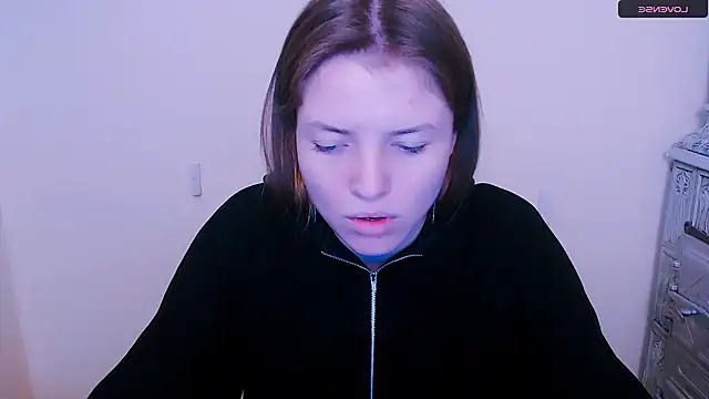 MissOliviaa  online show from February 2025 04:22:01 PM