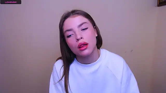 MissOliviaa  online show from February 2025 11:08:02 AM