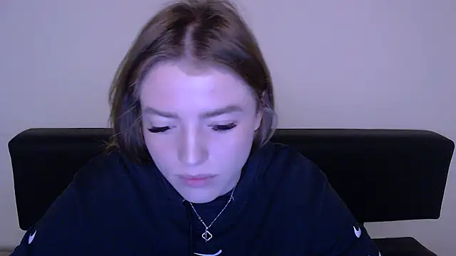 MissOliviaa  online show from March 2025 11:47:02 AM