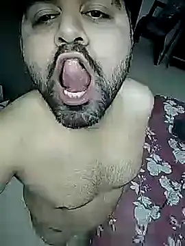 Happyman300 online show from November 2025 10:09:02 PM