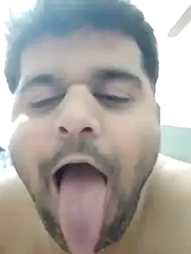 Happyman300 online show from November 2025 10:04:01 PM